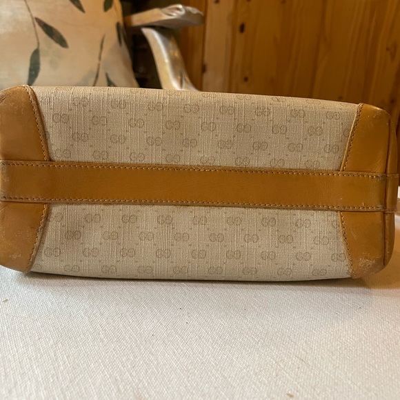 Gucci Signature Canvas Leather Trim Vintage Shoulder/Crossbody - Picture 4 of 13
